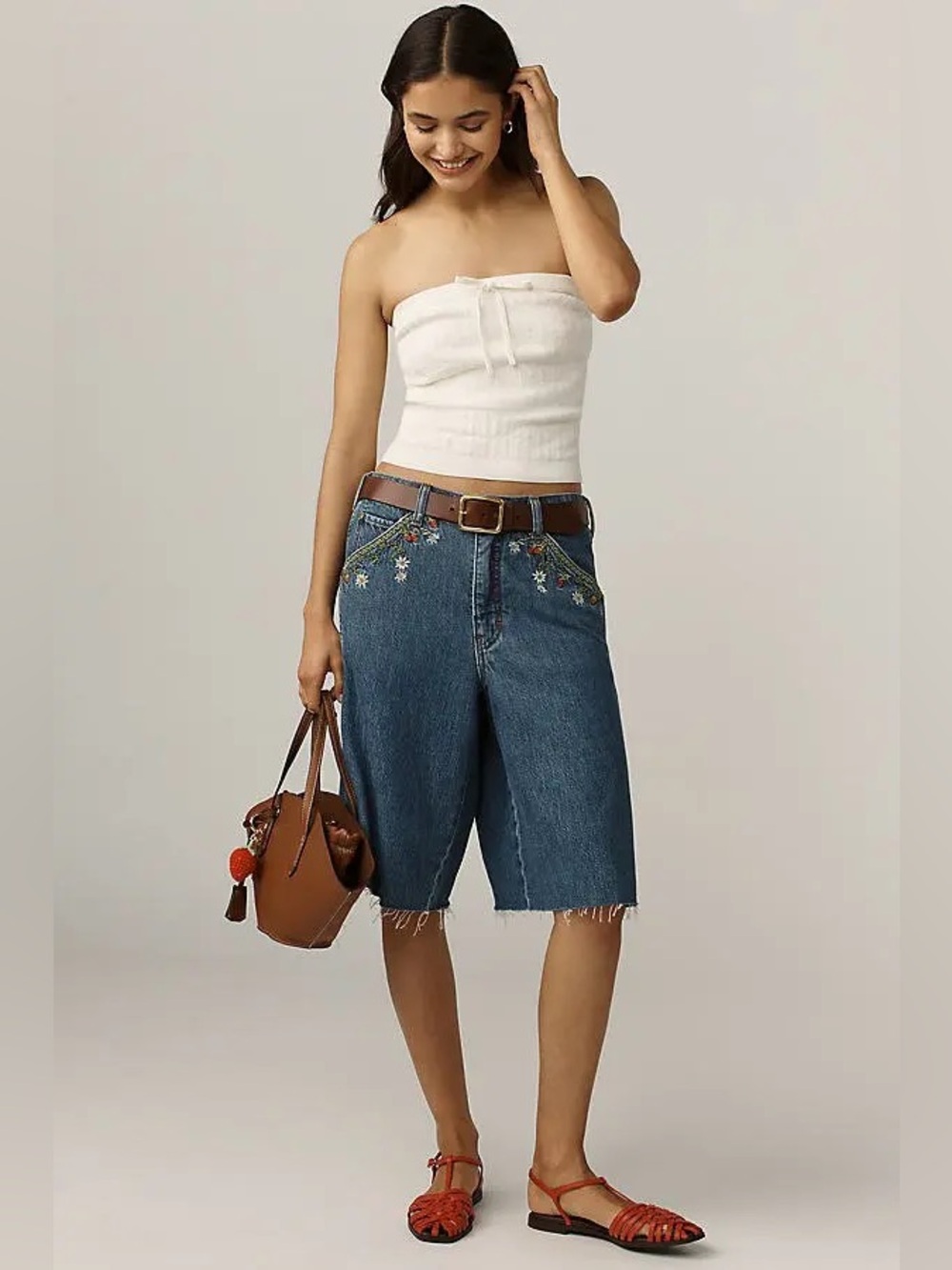 NWT Anthropologie Pilcro Strawberry Embroidered Denim Bermuda Shorts Size Med